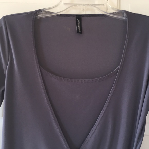 Faux wrap top with silver accent. Size S - Picture 4 of 4